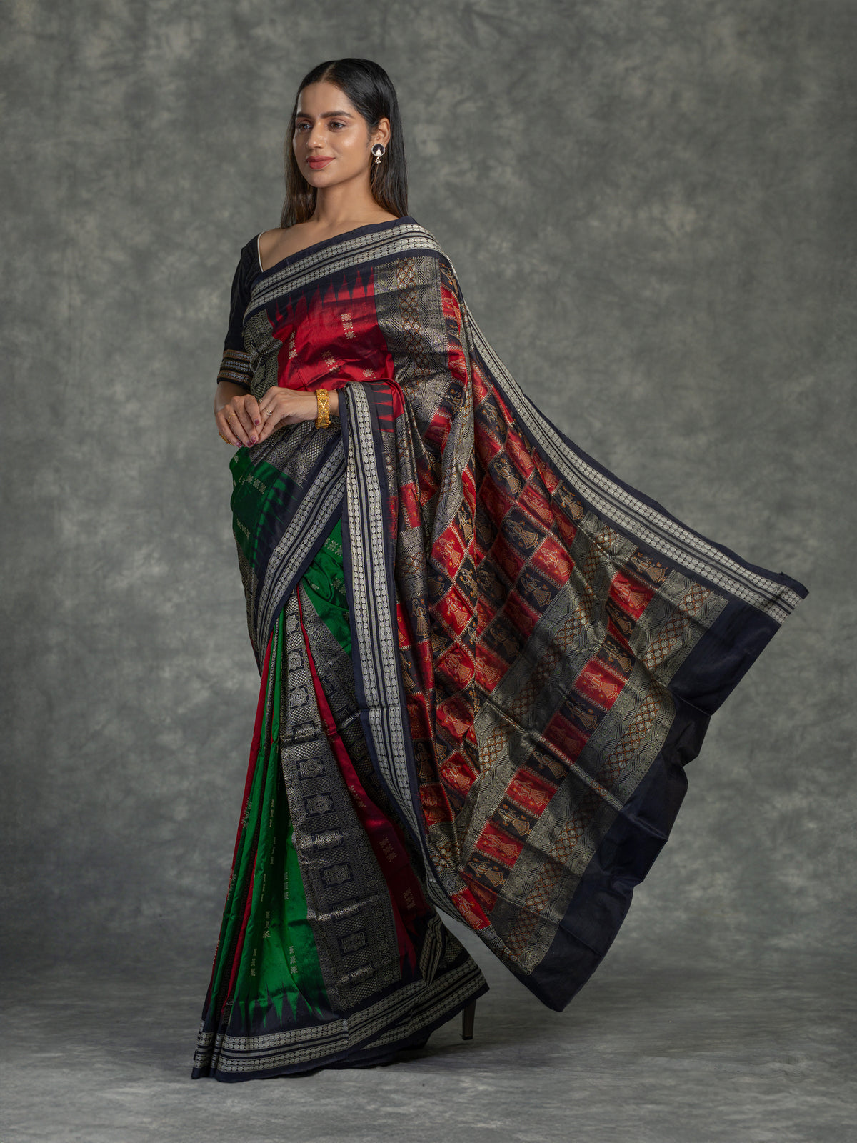 Red & Green Mulberry Silk Odisha Bomkai Patli Saree - Fabric texture and drape