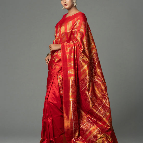 Red & Gold Handwoven Full Tissue Silk Royal Saree - Pallu and anchal detail