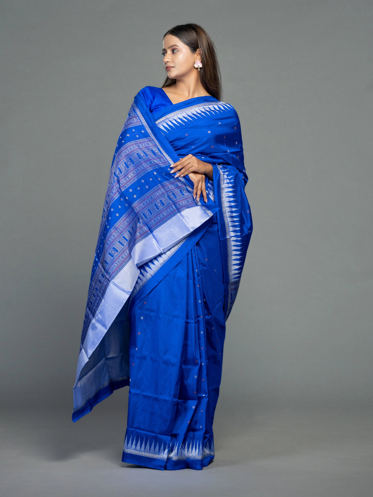 Exclusive Blue Pure Mulberry Silk Bomkai Saree - Pallu and anchal detail