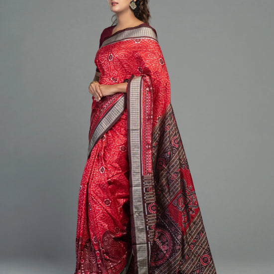 Deep Red Pure Mulberry Silk Single Ikat Saree - Pallu and anchal detail