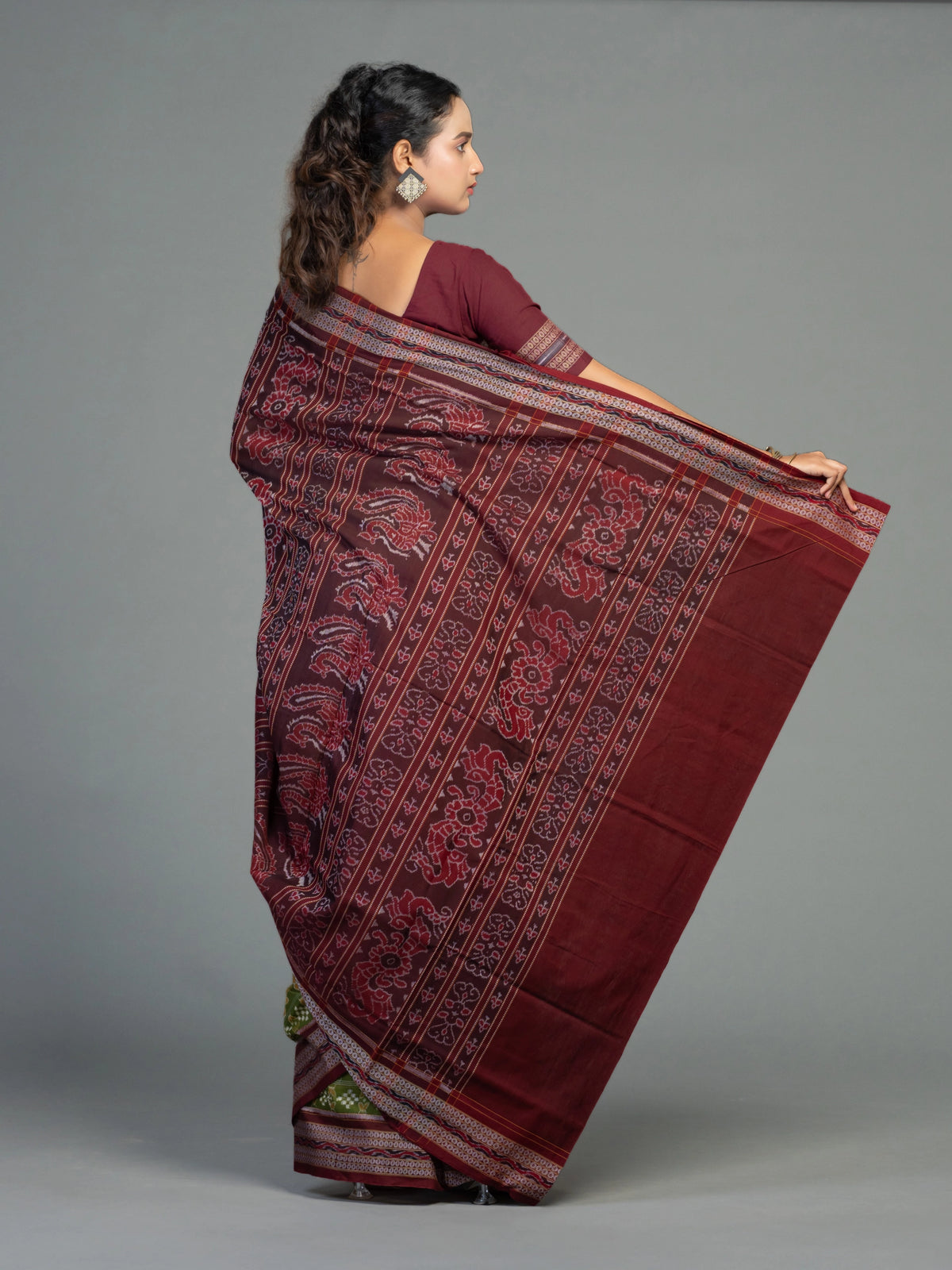 Olive Green Fine Cotton Double Ikat Saree - Pallu and anchal detail