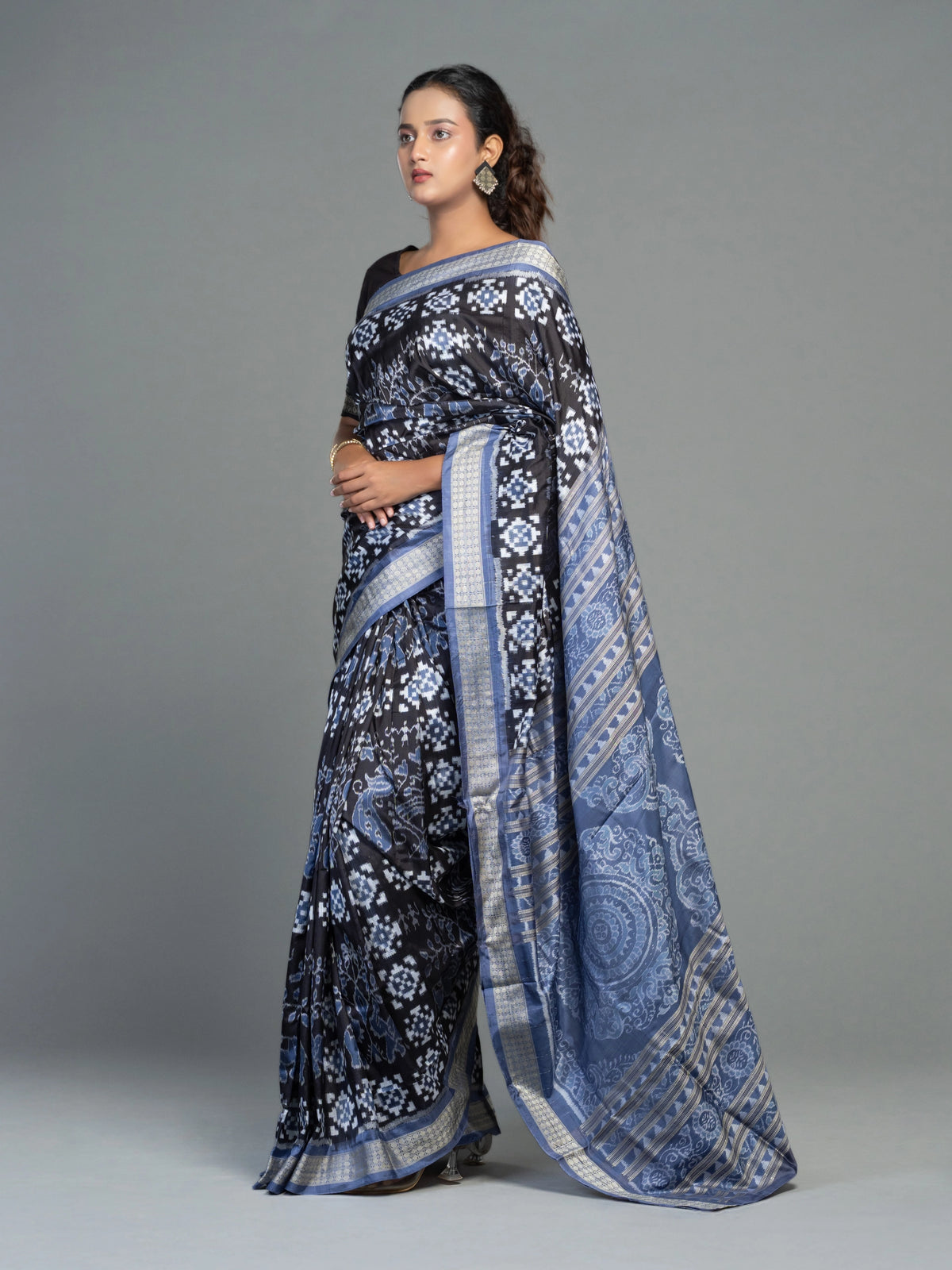 Black & Grey Pure Mulberry Silk Double Ikat Saree - Border and weave close-up