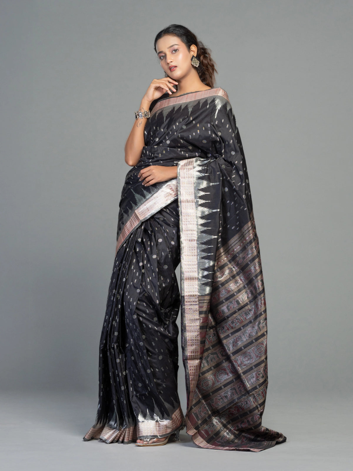 Berhampuri Black Half Tissue Silk Bomkai Saree - Additional weave view