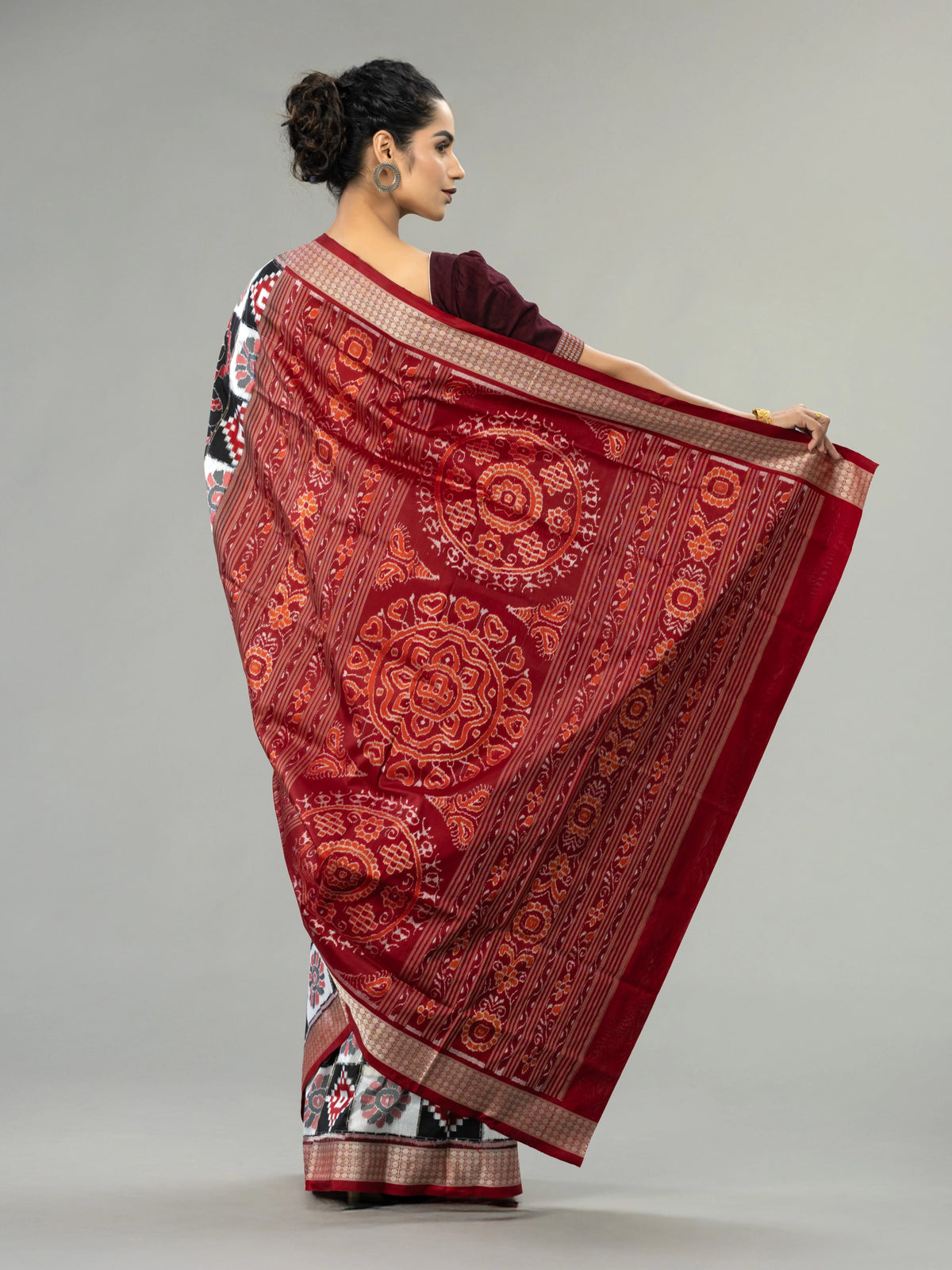 Black, Ivory & Deep Red Mulberry Silk Double Ikat Saree - Border and weave close-up
