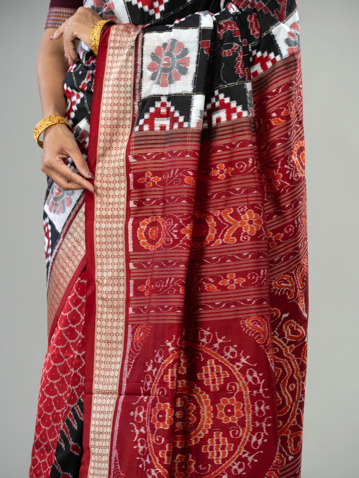 Black, Ivory & Deep Red Mulberry Silk Double Ikat Saree - Fabric texture and drape