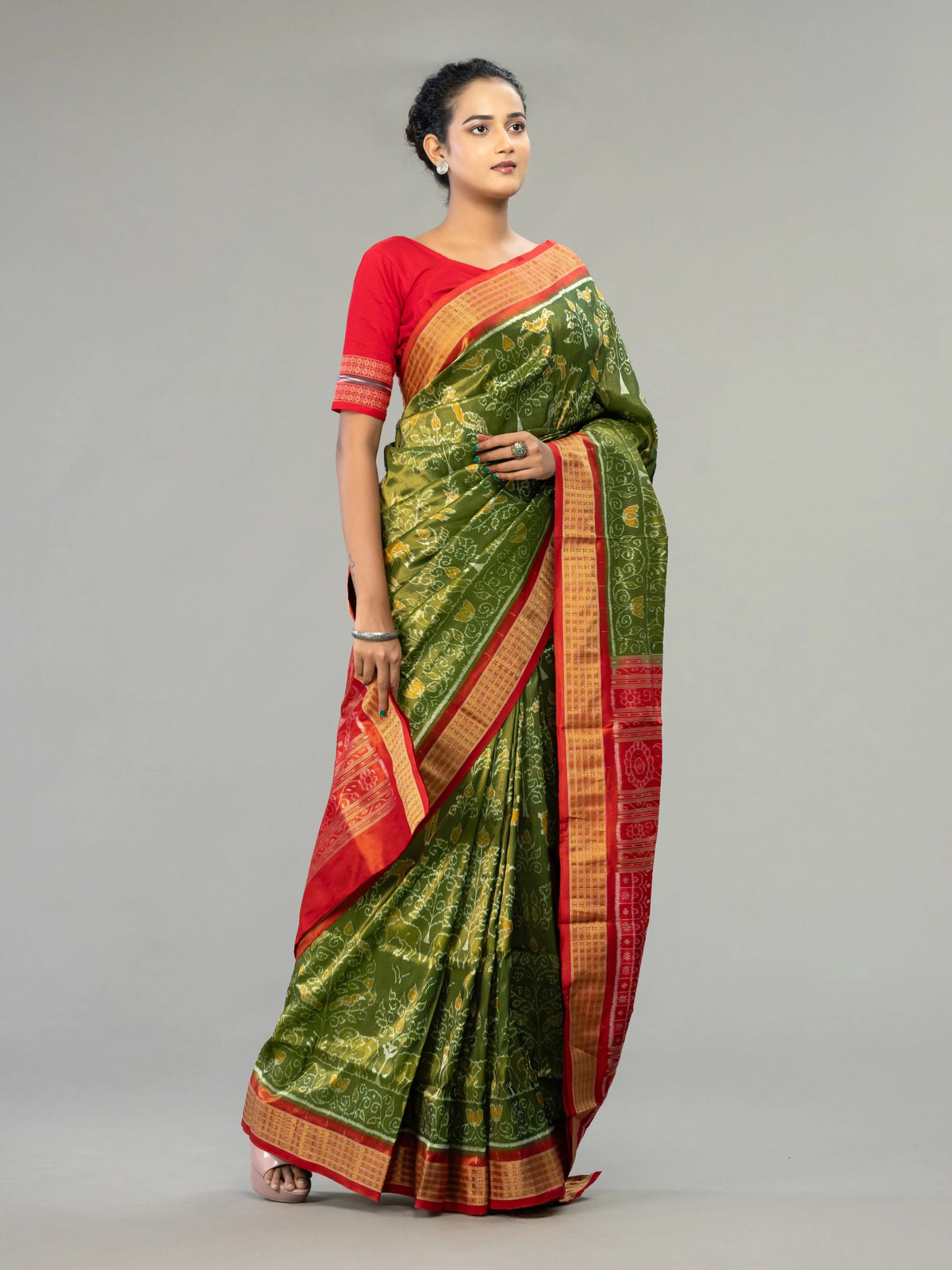 Olive Green & Vivid Red Full Tissue Silk Saree - Pallu and anchal detail