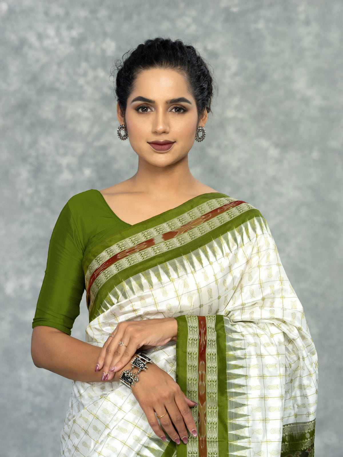 Olive Green & Ivory Mulberry Silk Bomkai Saree - Handloom detail shot