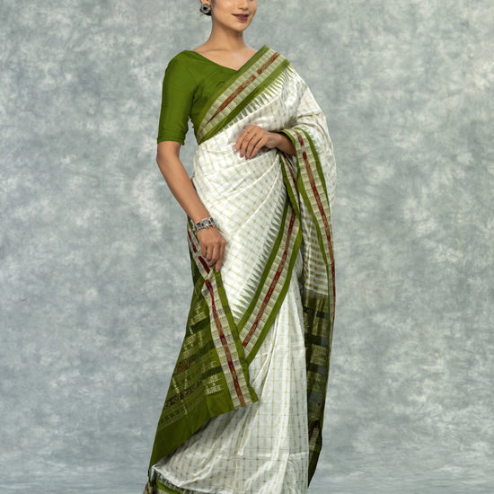 Olive Green & Ivory Mulberry Silk Bomkai Saree - Pallu and anchal detail