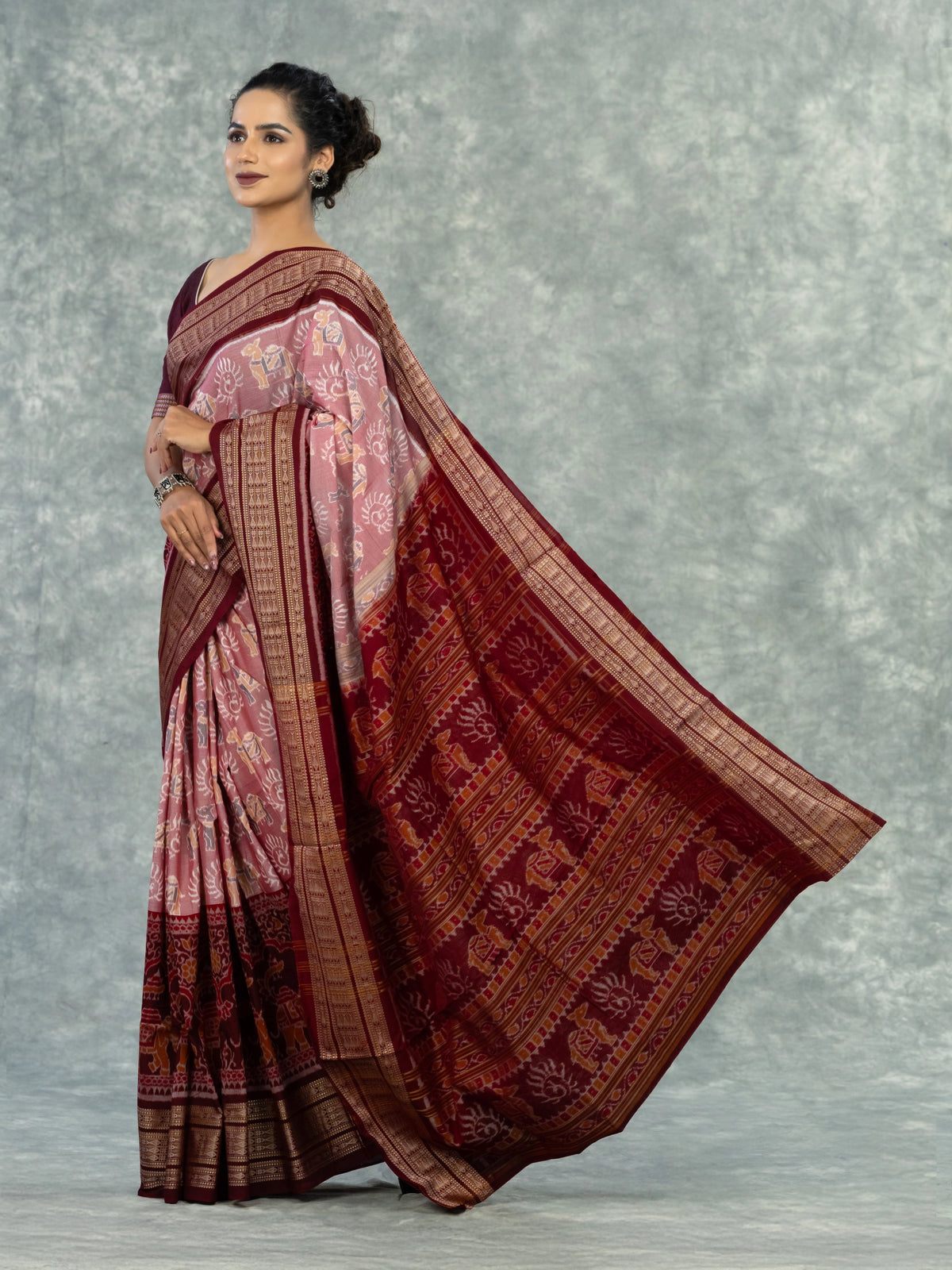 Dusty Rose & Maroon Pure Cotton Single Ikat Saree - Border and weave close-up