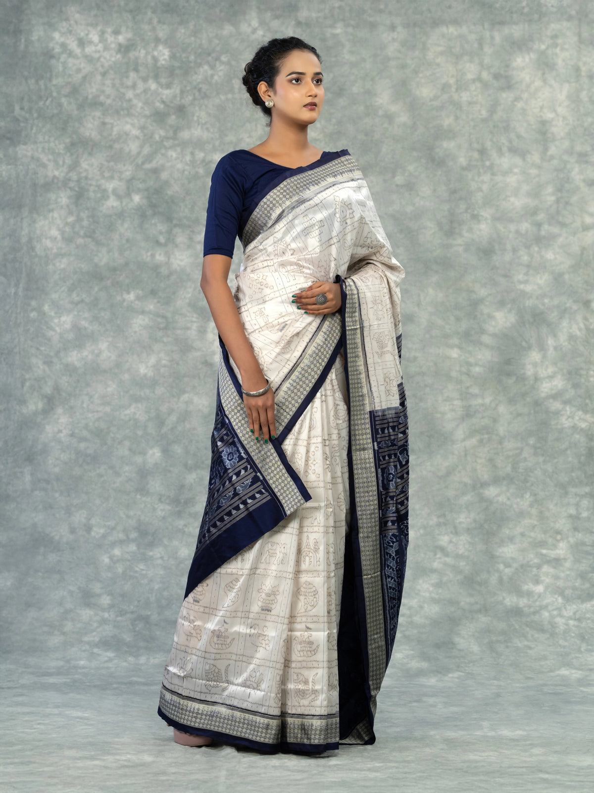 Luxury Ivory & Indigo Mulberry Silk Nabakothi Saree - Border and weave close-up