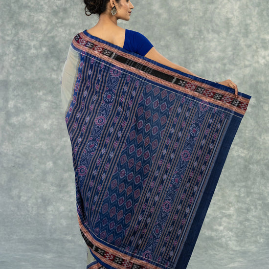 Premium Sage Grey Pure Cotton Extra Weft Saree - Body motifs and craftsmanship