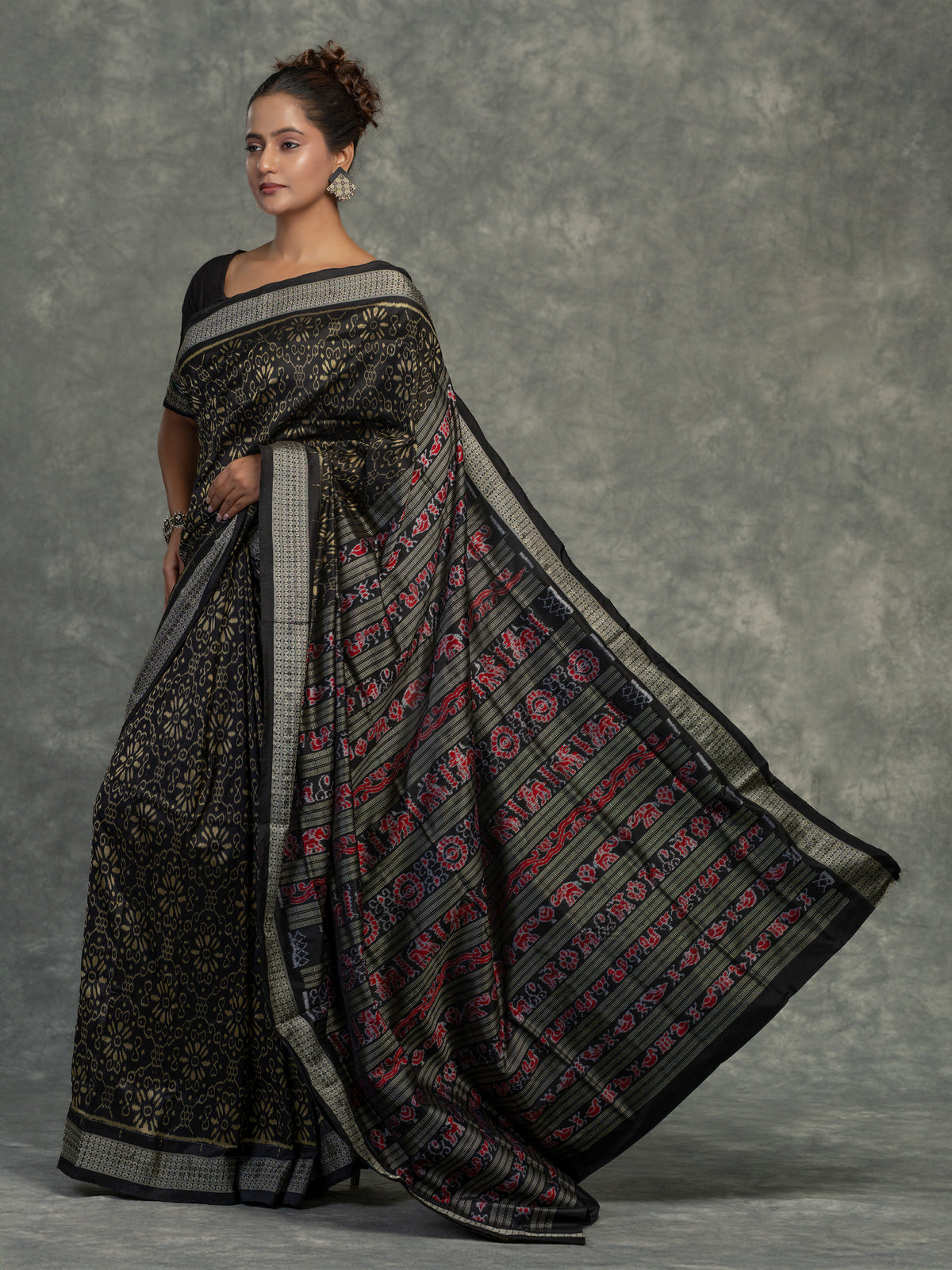 Black & Yellow Mulberry Silk Odisha Ikat Saree - Border and weave close-up